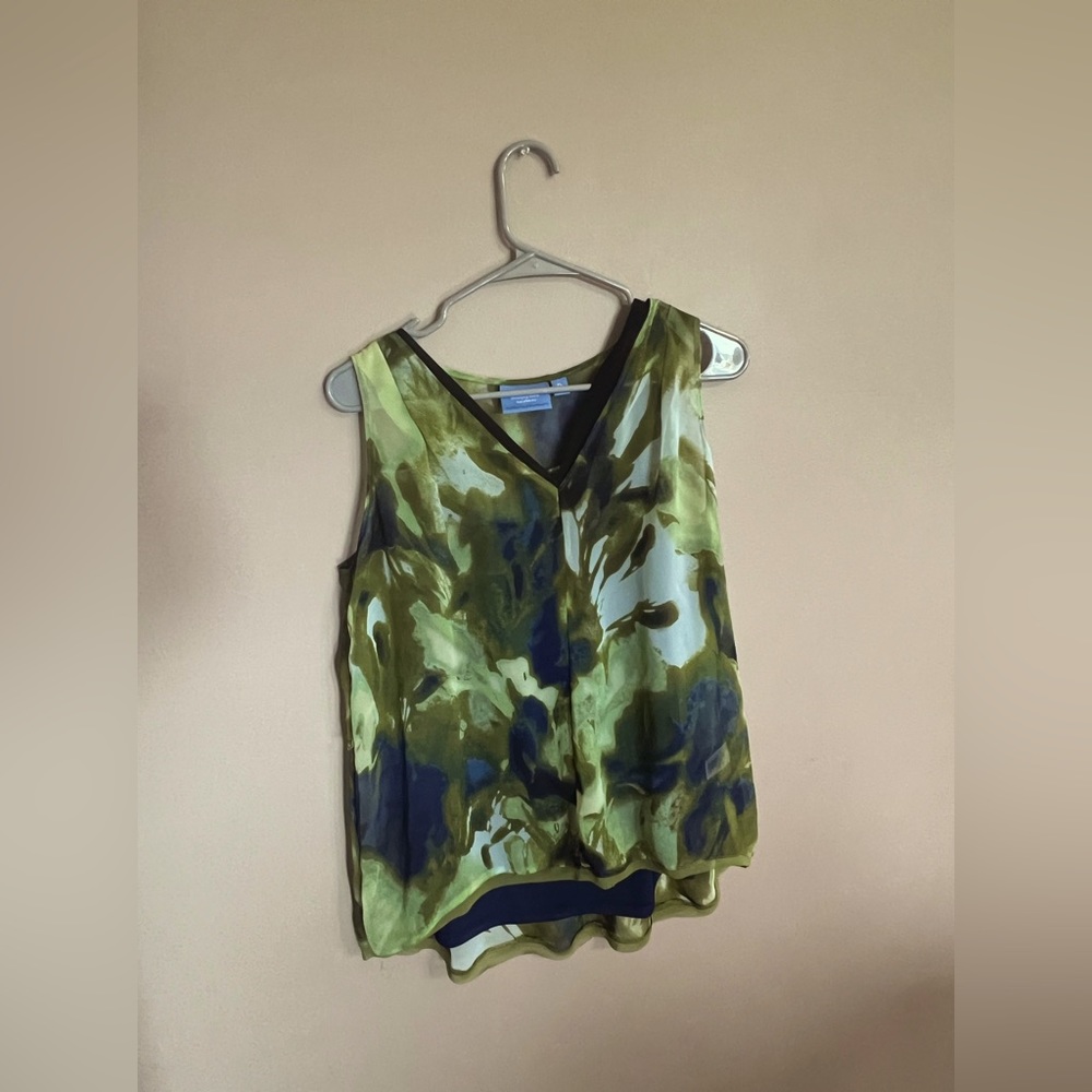 women’s blouse